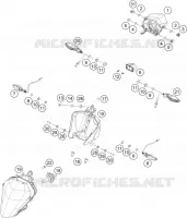 PHARE / FEU ARRIERE pour KTM 250 DUKE ORANGE - B.D. de 2020